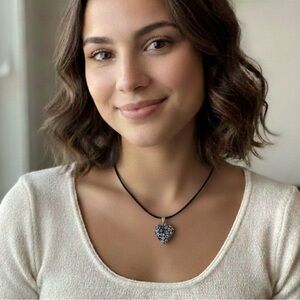 Elegant Black Heart Pendant Necklace